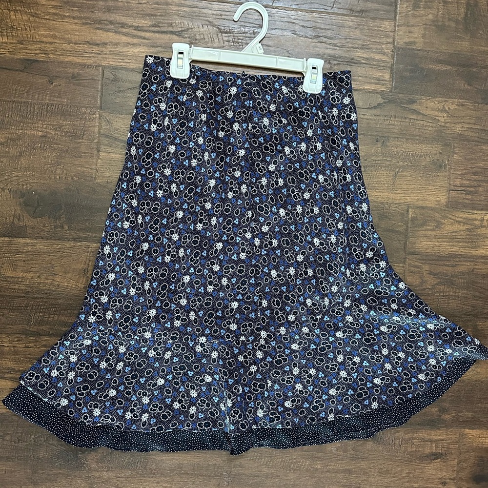 Ann Taylor Loft size 4P black & navy skirt floral Navy Blue EUC maxi